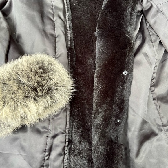 Y2K Jane Post for Saks Fifth Avenue Satin Jacket with Fur Sleeves - Picture 5 of 6